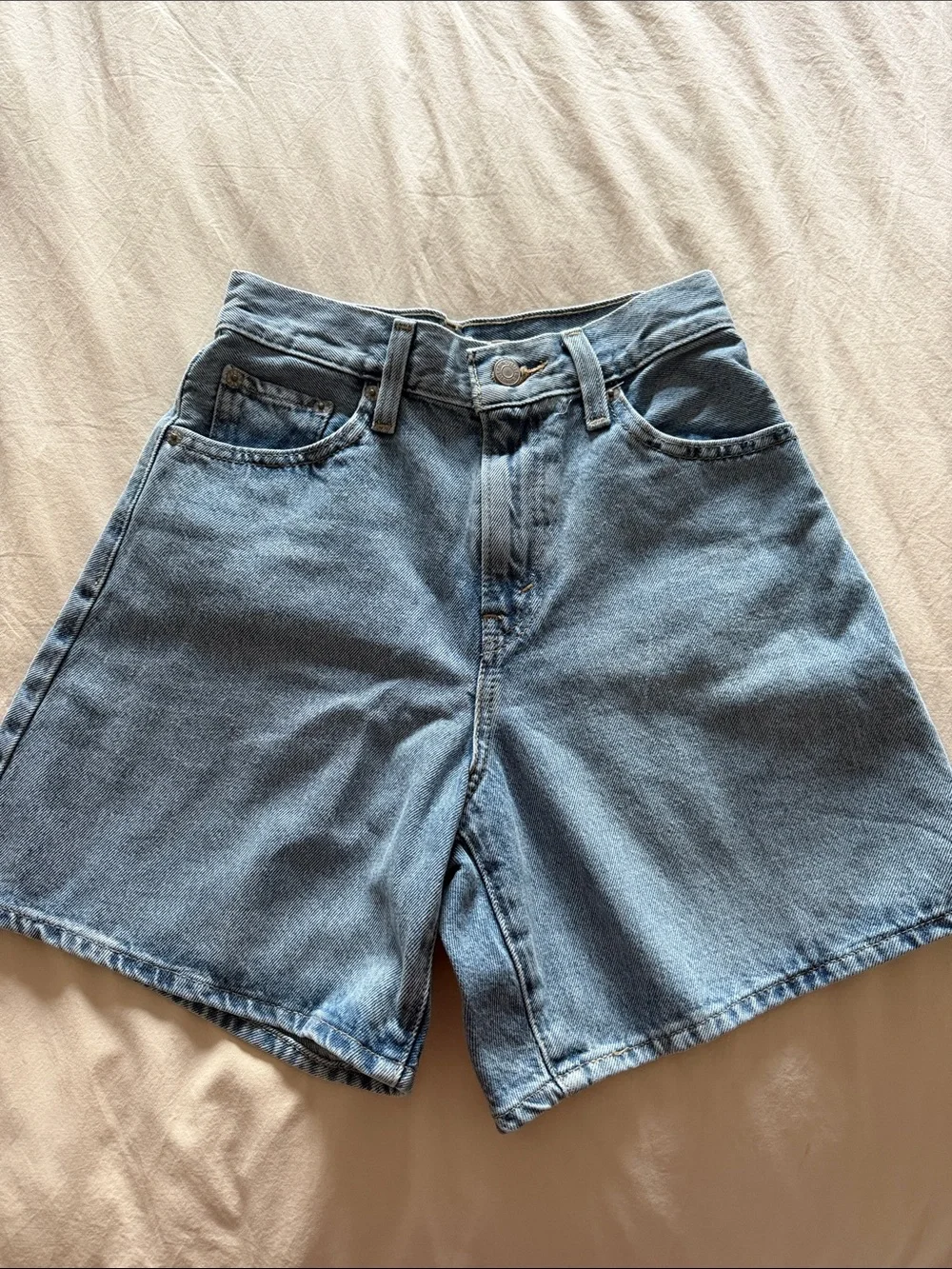 Levi's Light Blue High Baggy Shorts - 24